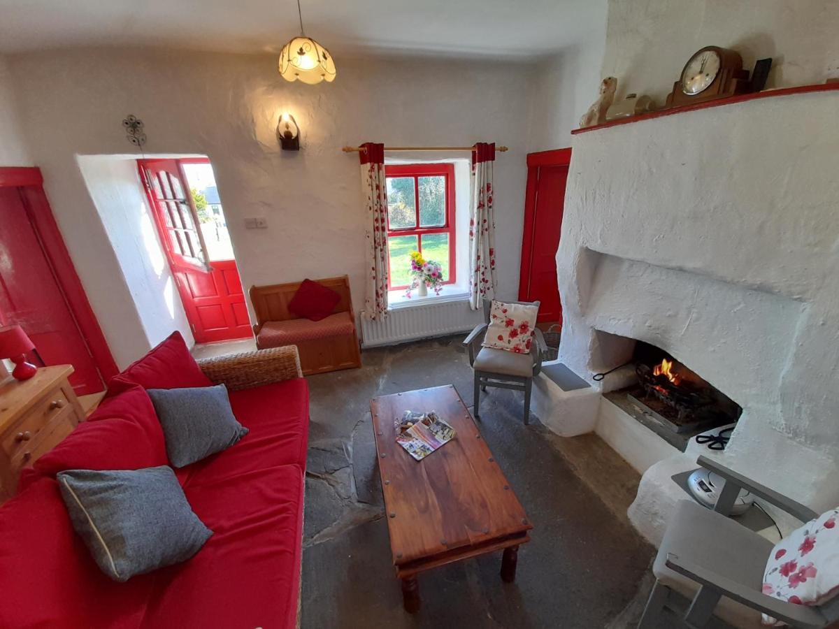 Holiday home Donegal Thatched Cottage